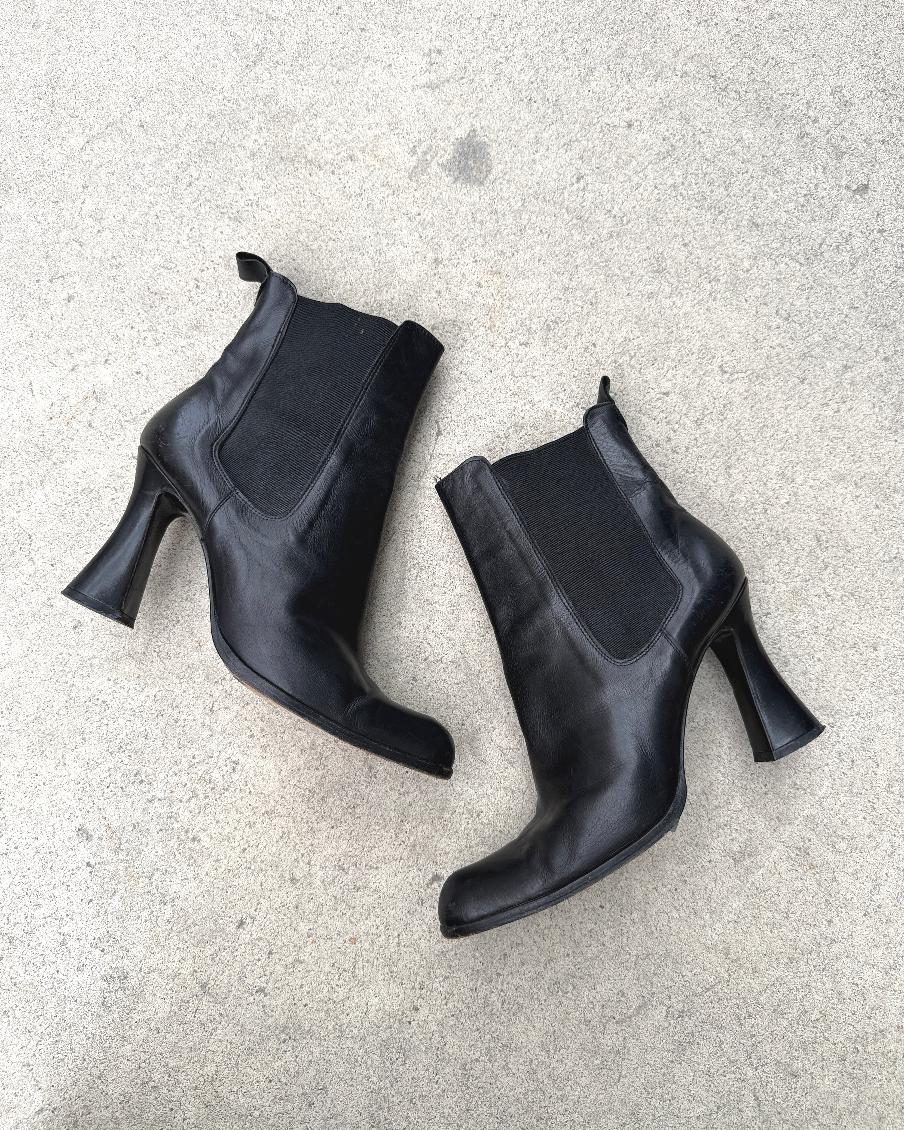 kurt geiger heeled leather ankle boots