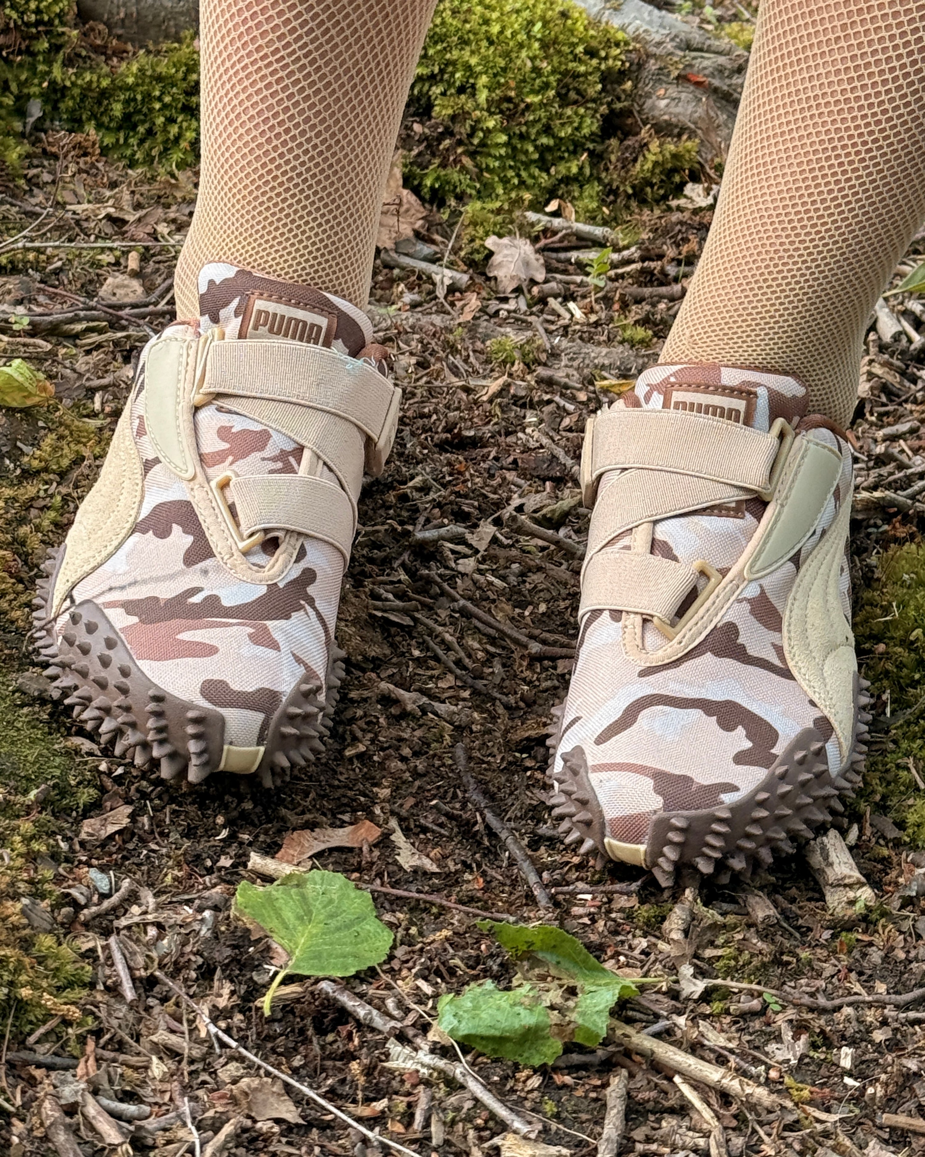 PUMA Mostro Camo spikes trainers