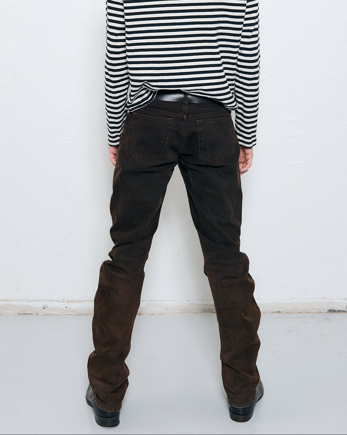 mid waist gathered leg slim jeans