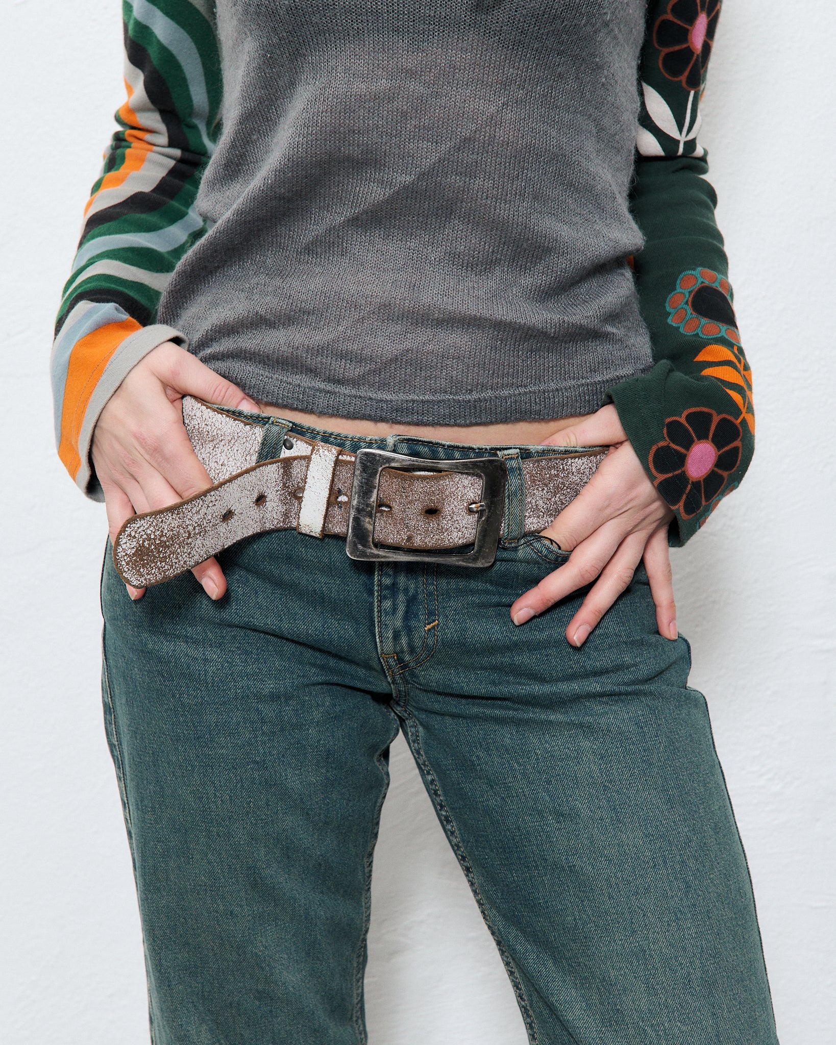 distressed leather belt w square buckle