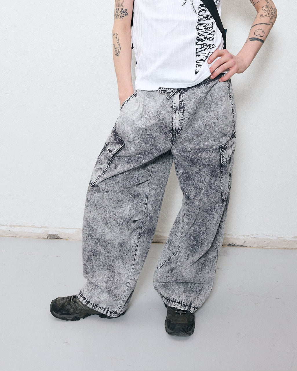 stonewash parachute trousers