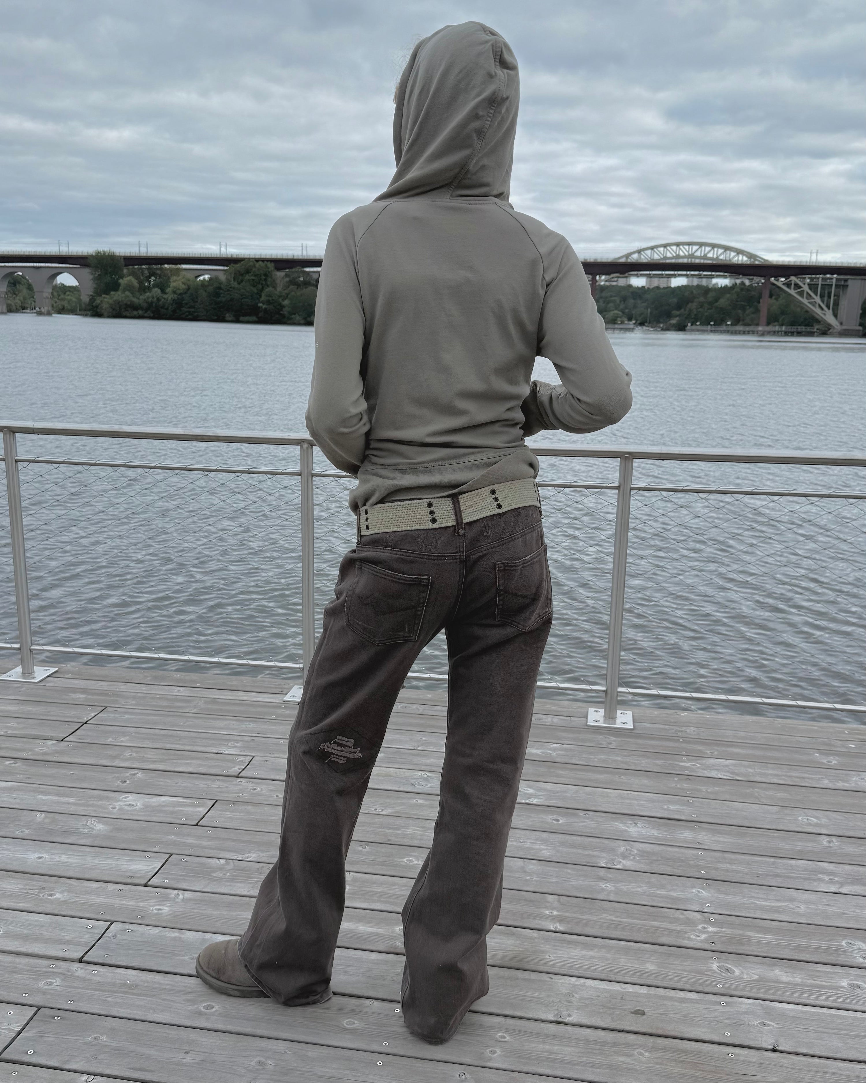 fishbone low waisted bootcut jeans