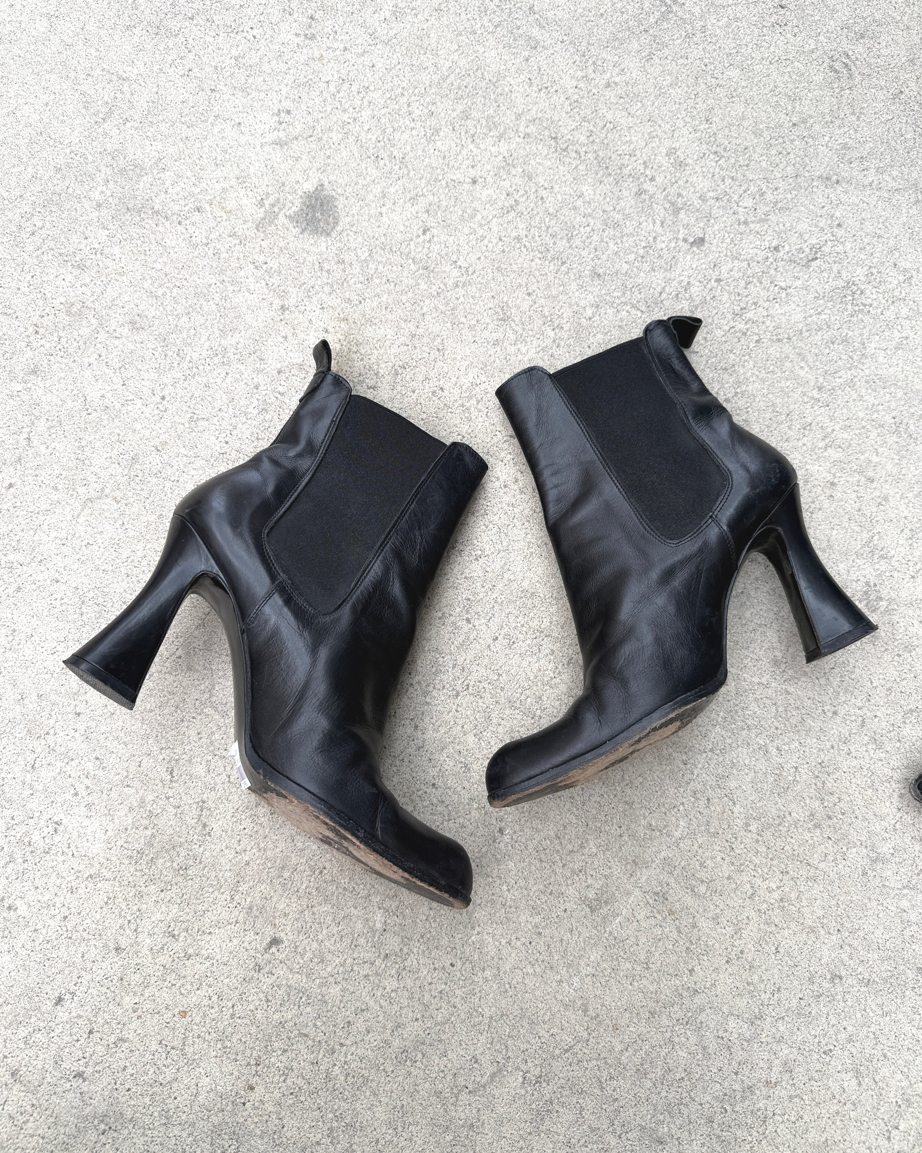 kurt geiger heeled leather ankle boots