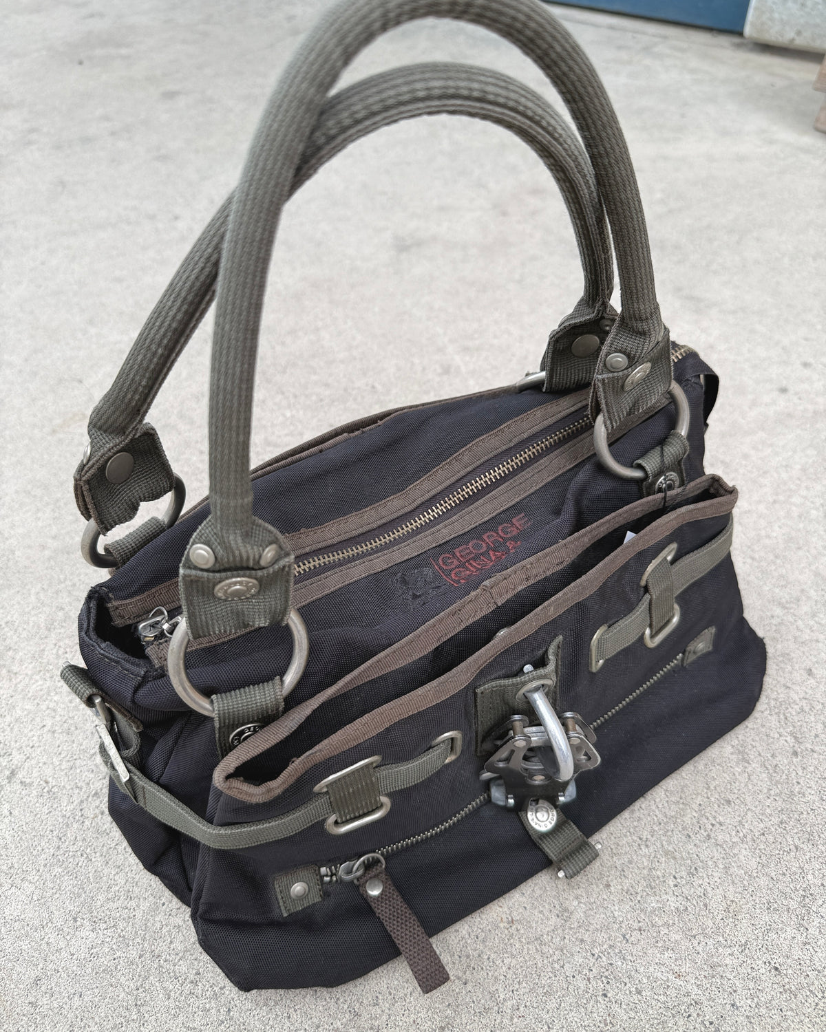 GGL square shoulder bag