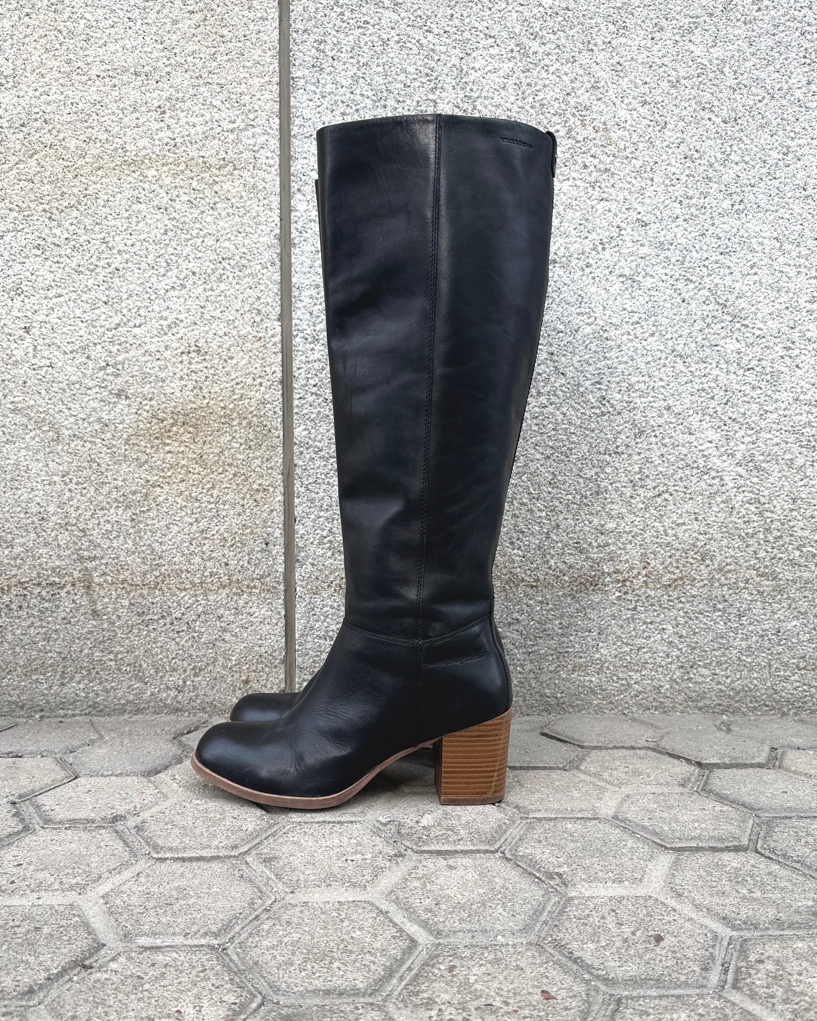 vagabond high leather boots