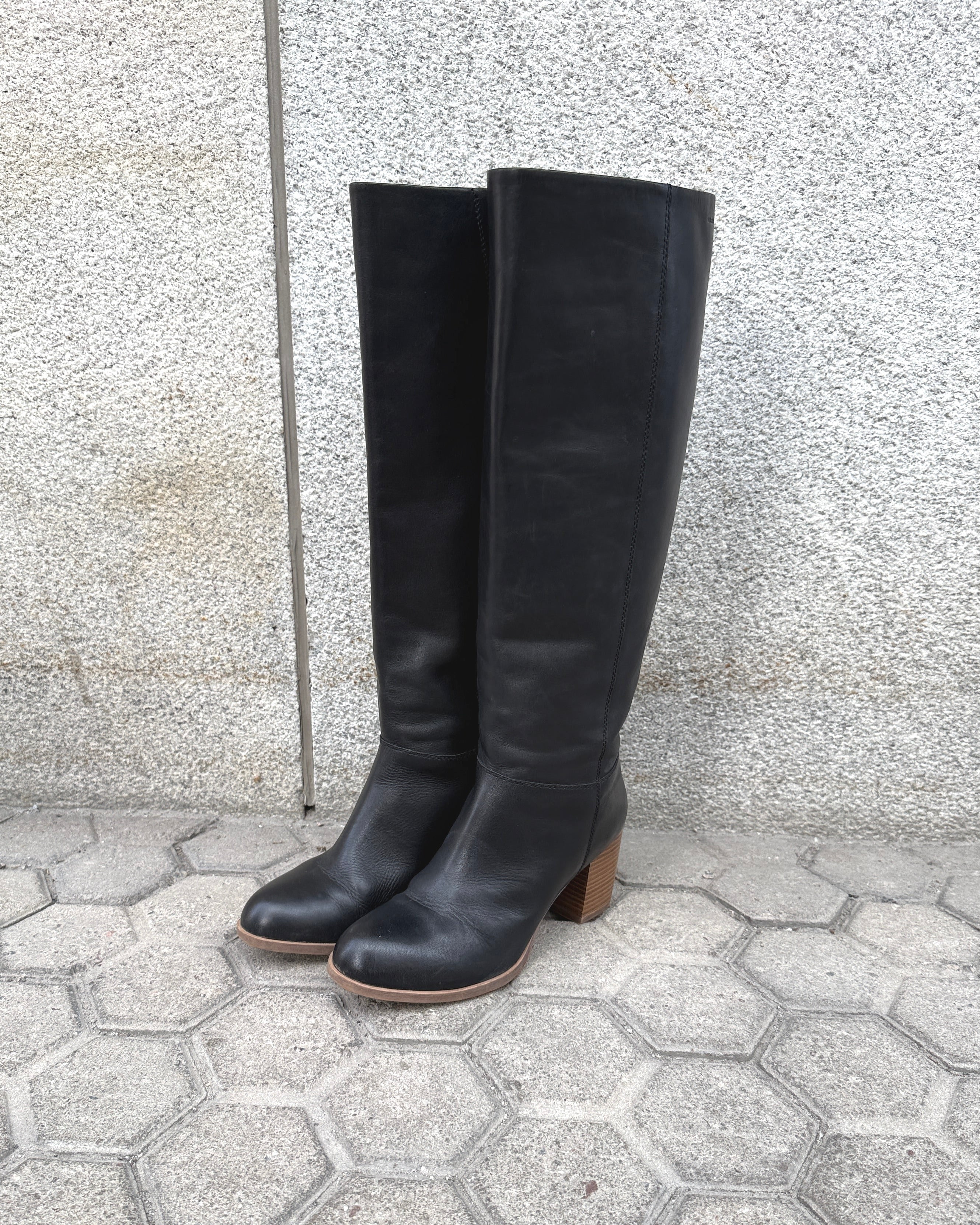 vagabond high leather boots