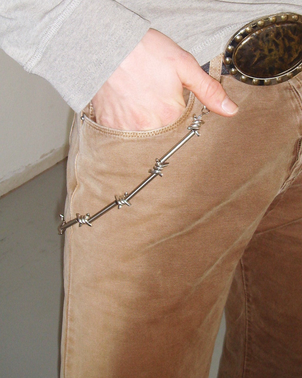 metal bob wire pants keychain
