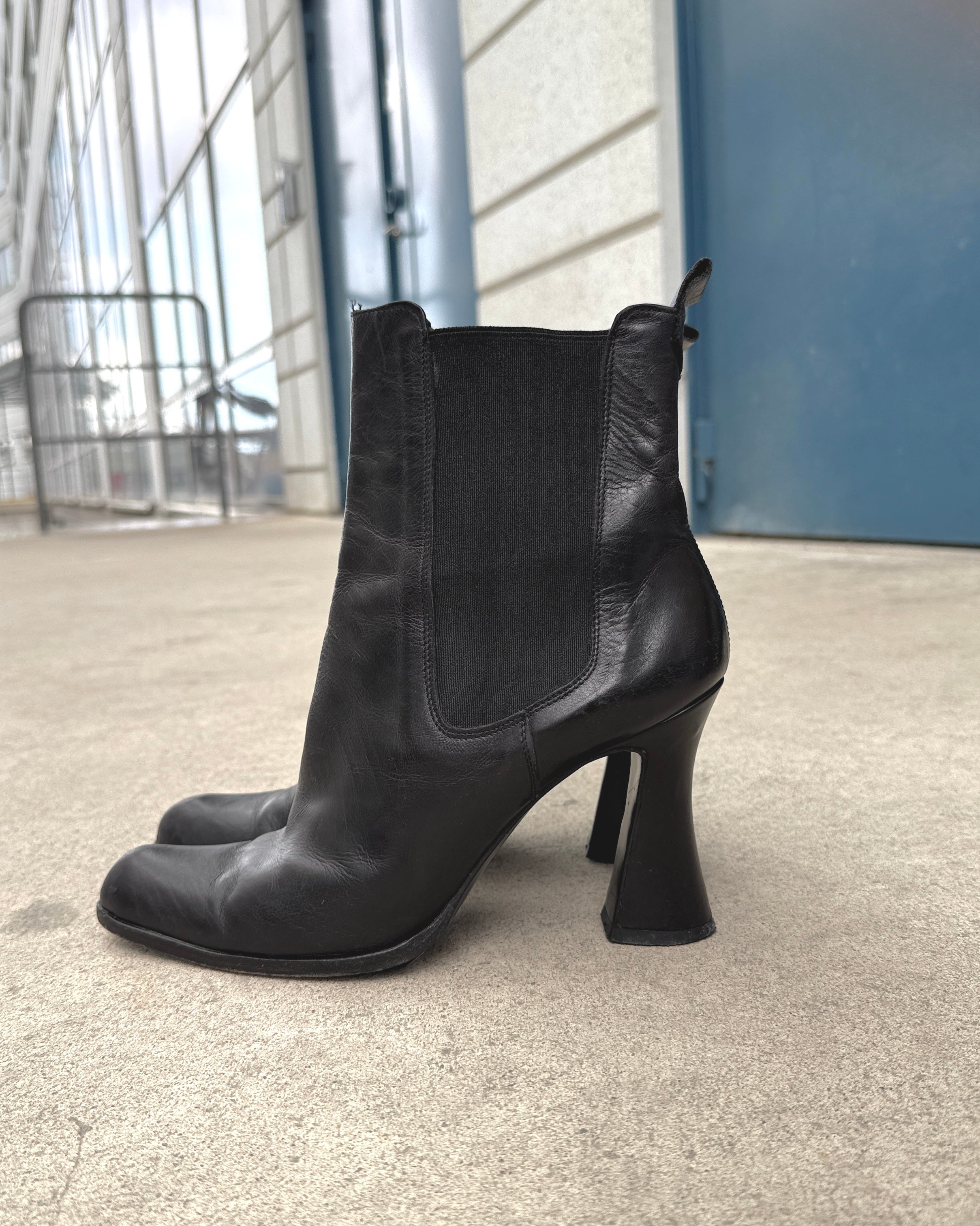kurt geiger heeled leather ankle boots