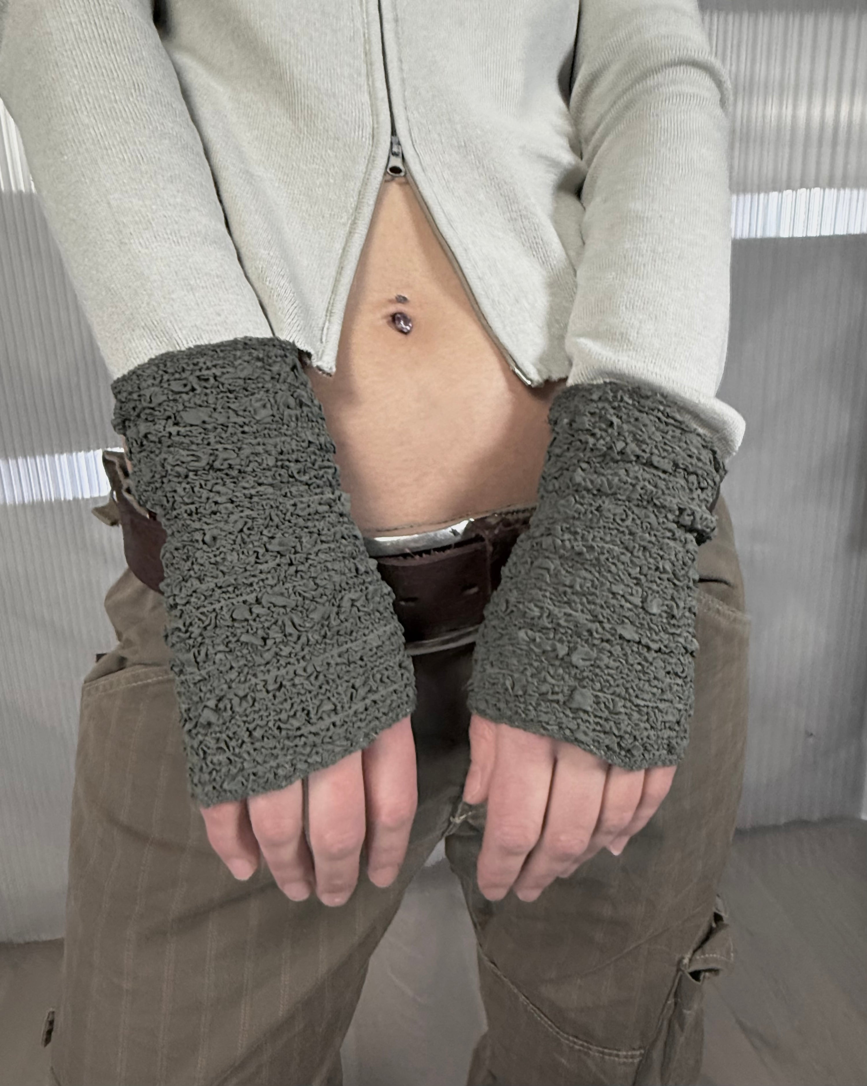 crinkle thin wristwarmers