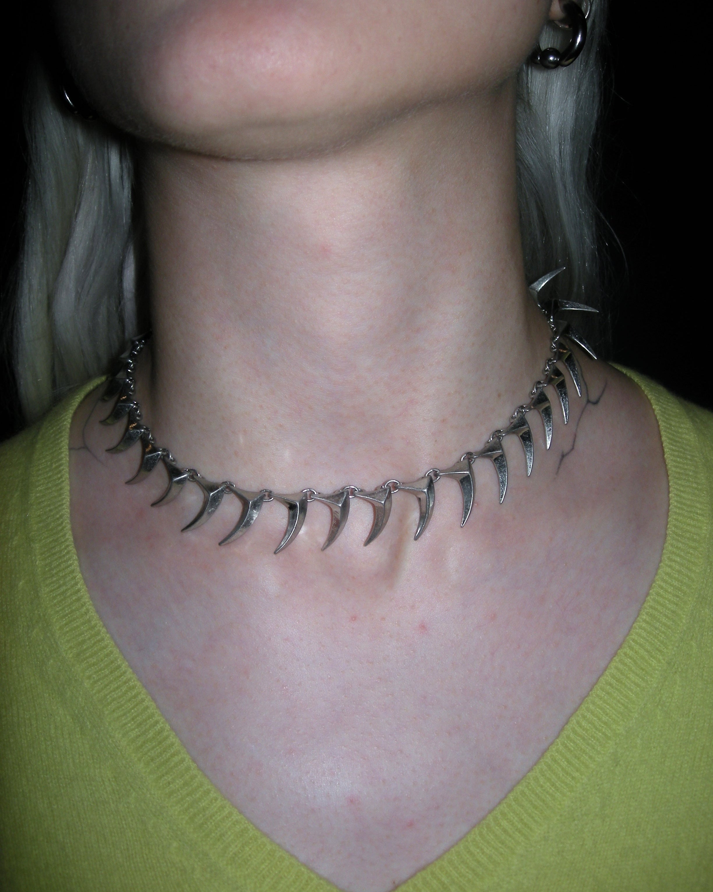 dragon teeth metal necklace