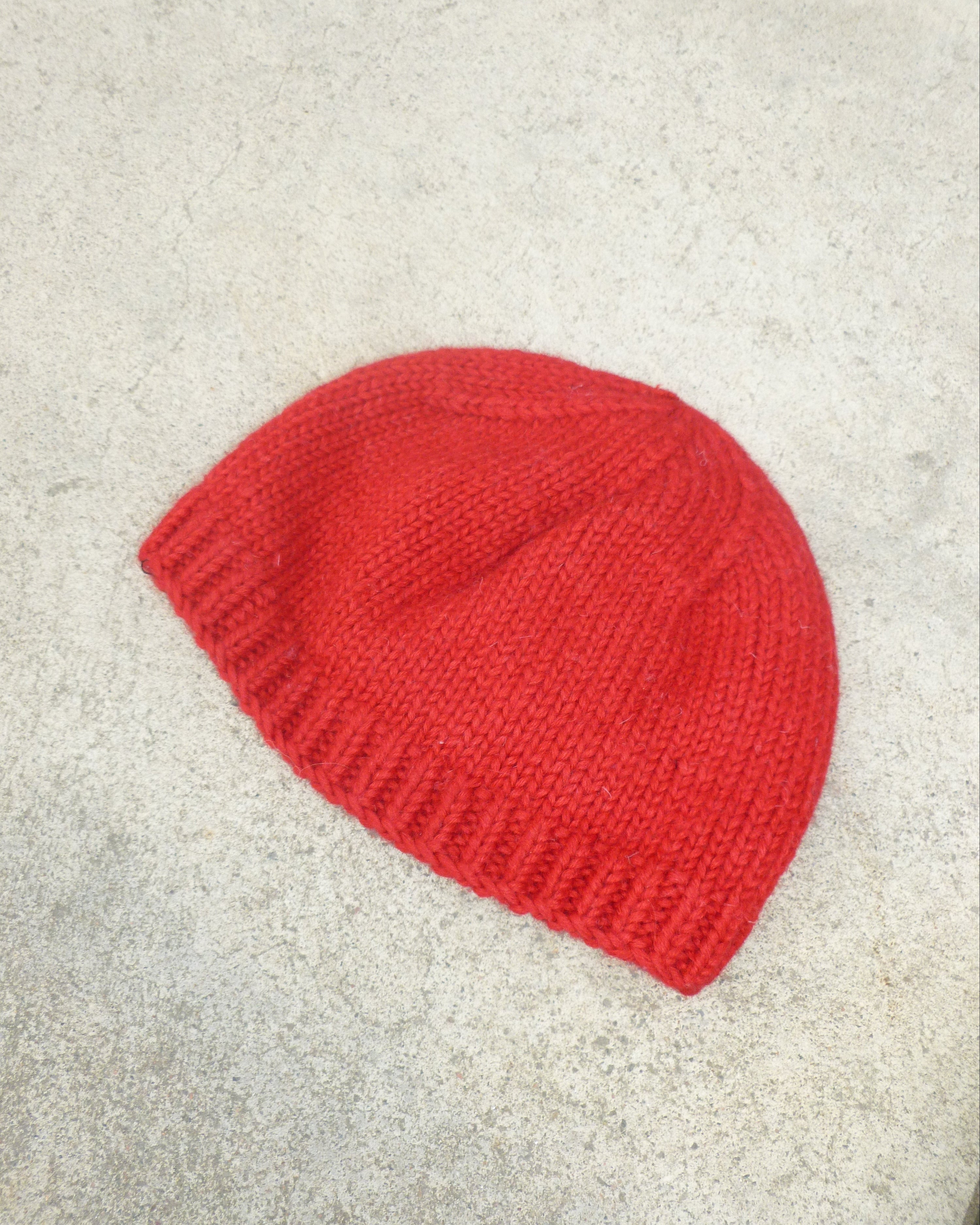 BULA red knitted beanie
