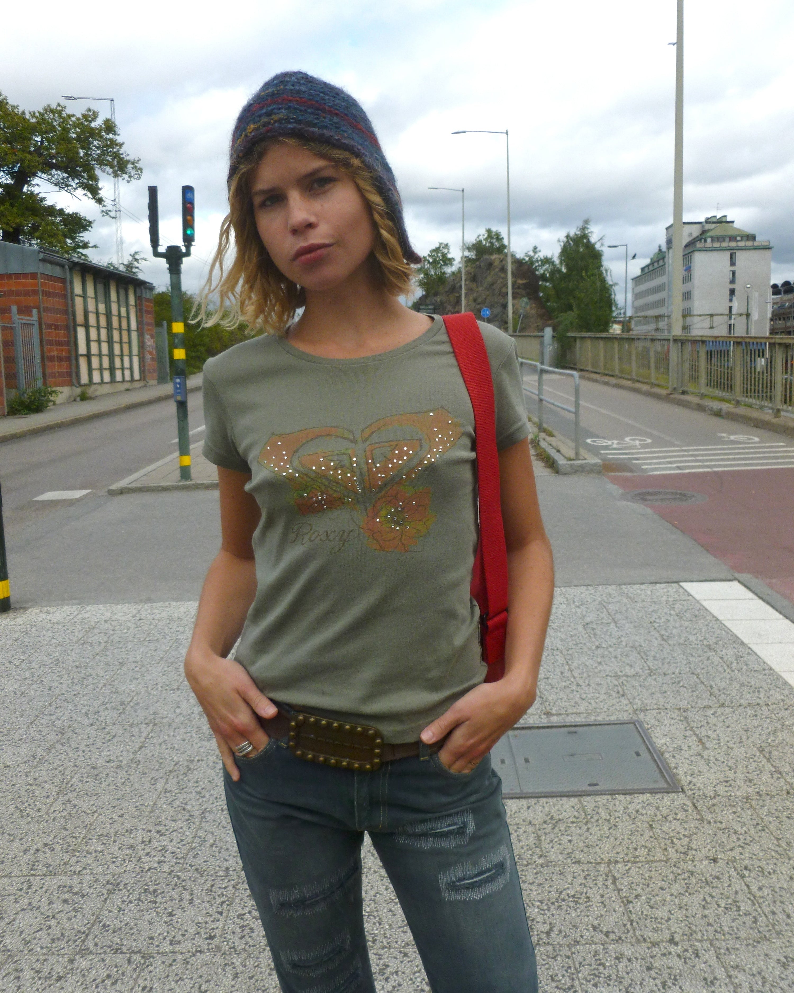 roxy rhinestones studs faded logo printed t-shirt