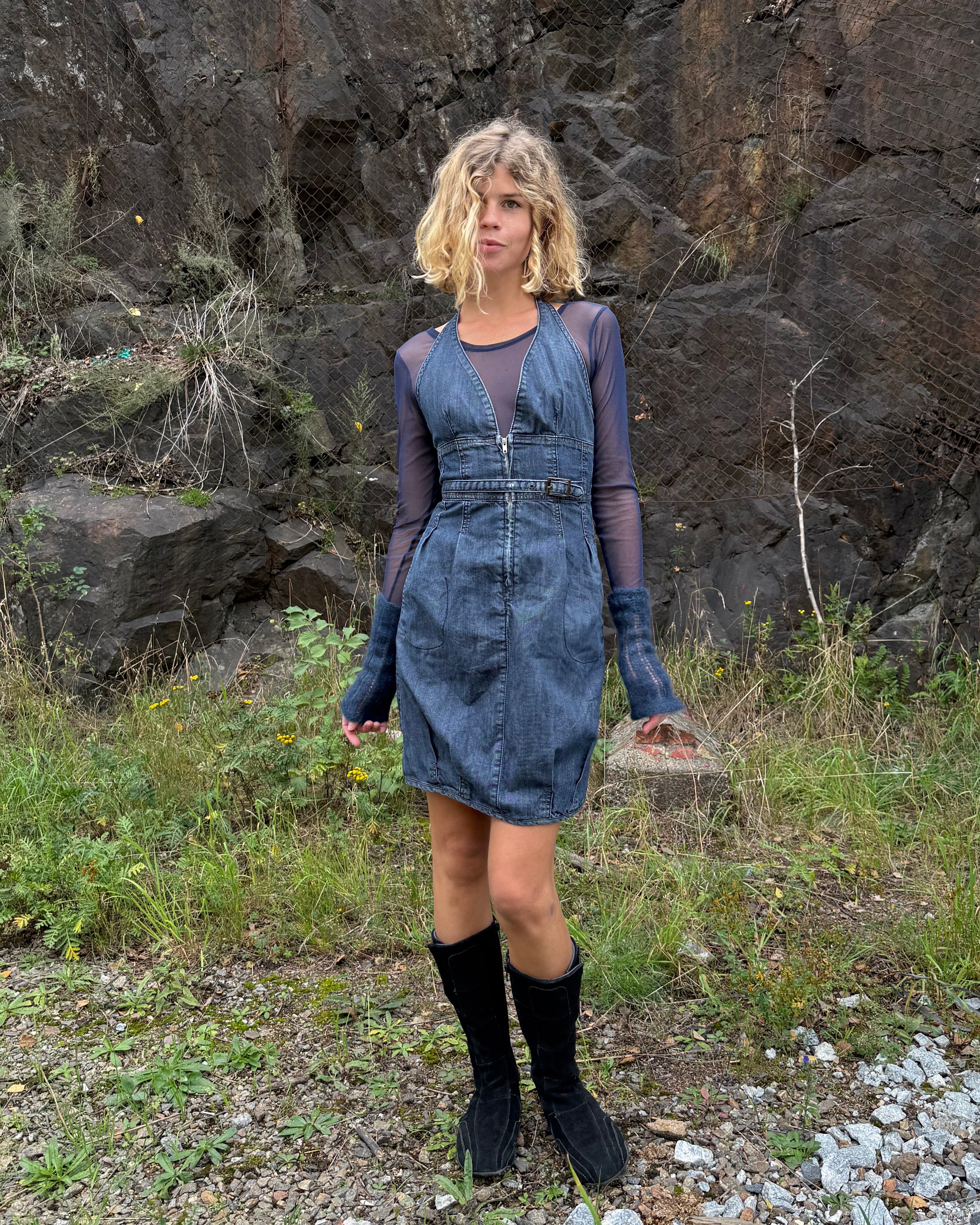 halterneck balloon denim dress